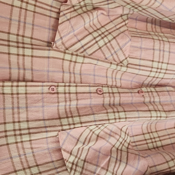 Boohoo Plus Size Plaid Button Down Top - Picture 2 of 5